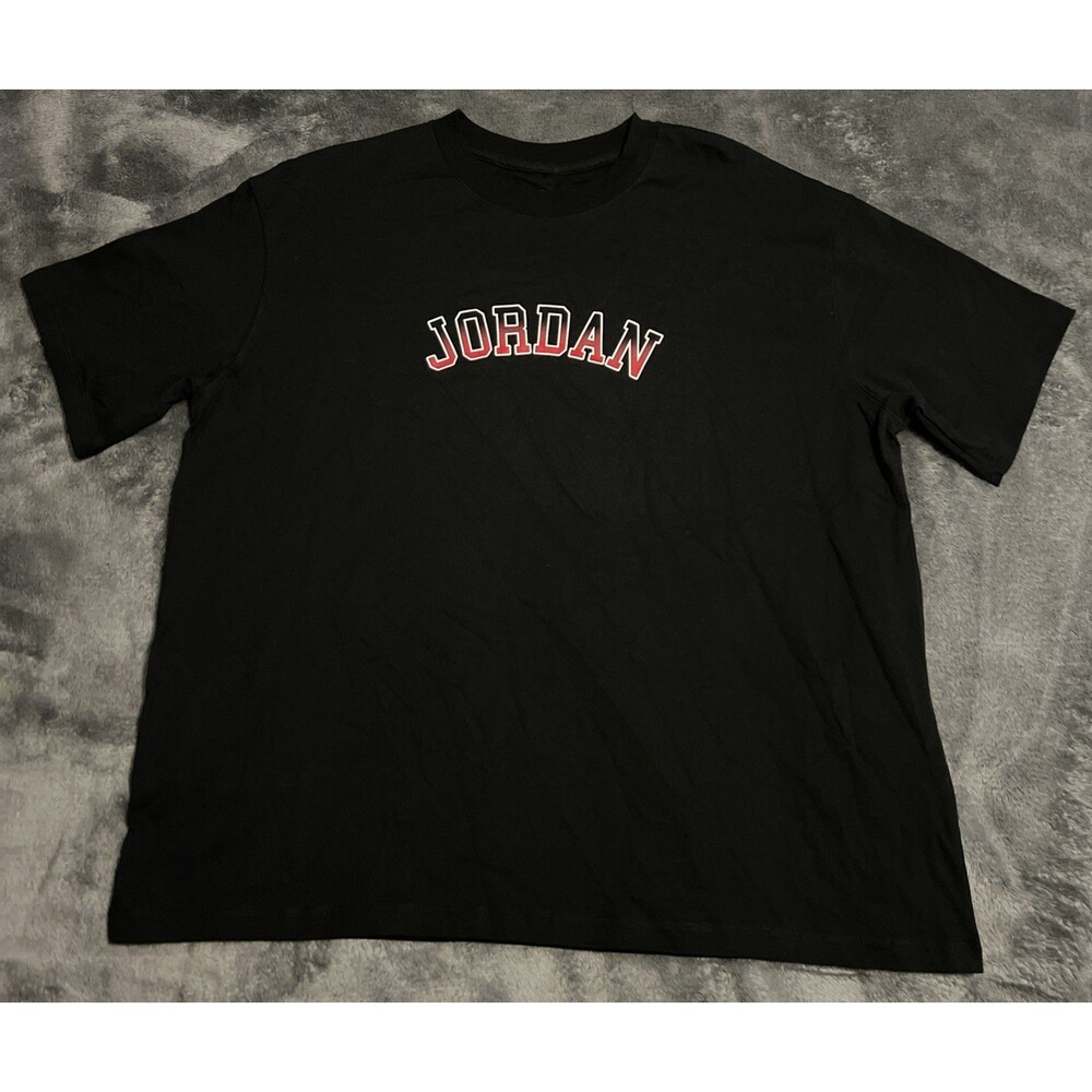 LARGE Jordan Graphic T-Shirt FD7202-010 BLACK / Red womens